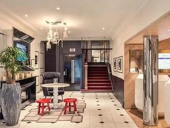 Hotel Mercure Opera Louvre Parigi