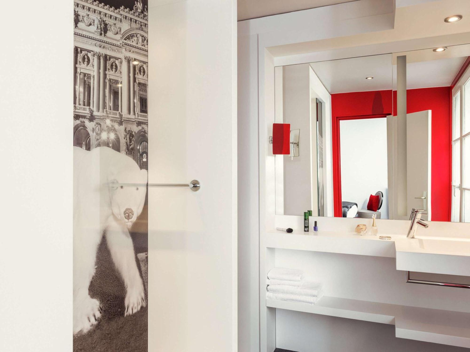 Hotel Mercure Opera Louvre Parigi