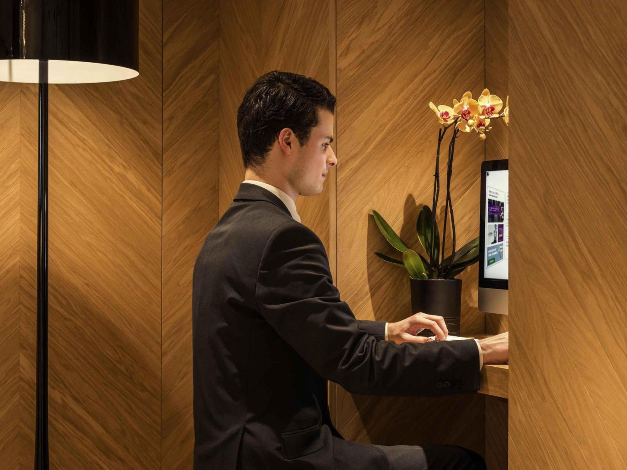 Hotel Mercure Opera Louvre