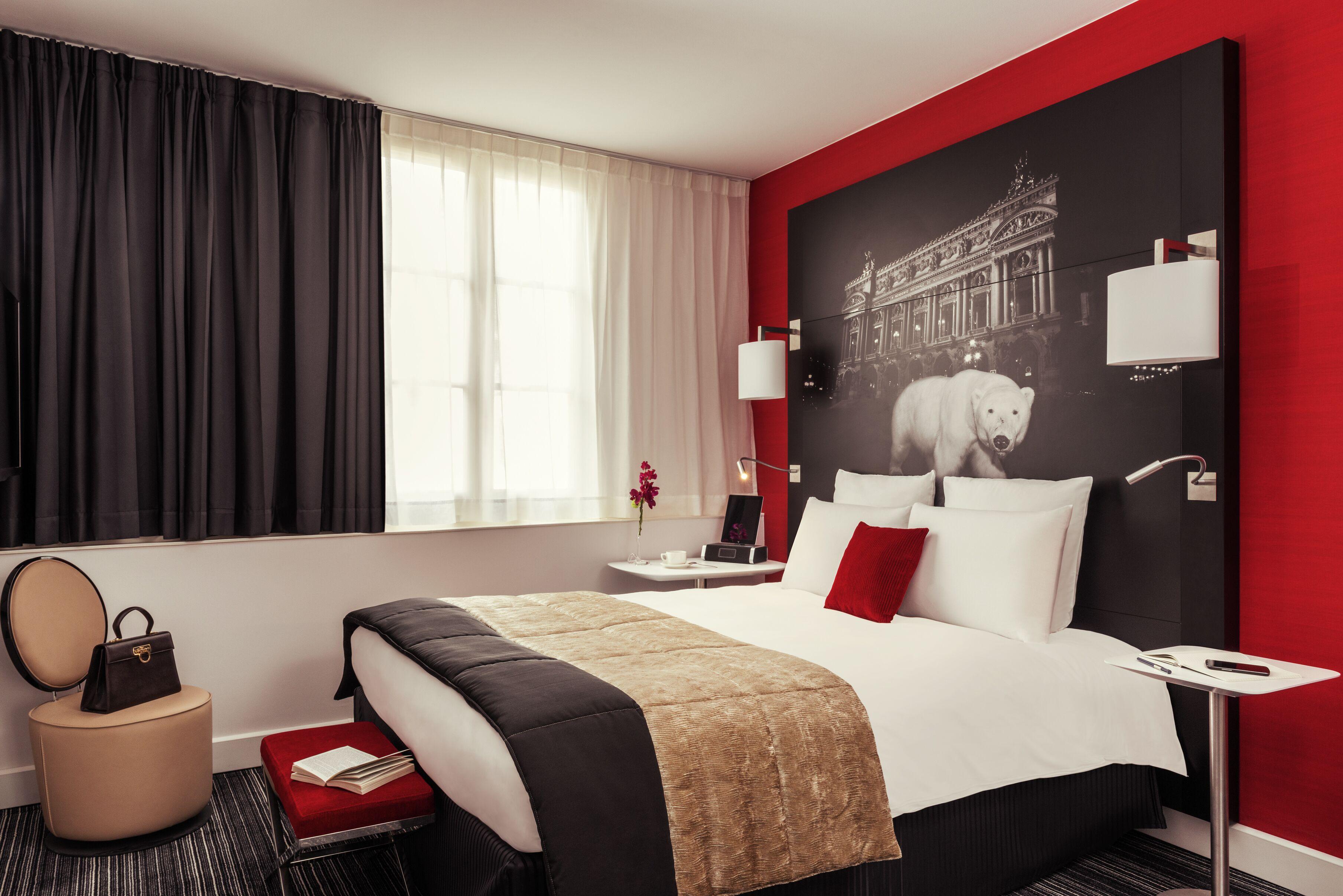 Hotel Mercure Opera Louvre Paris