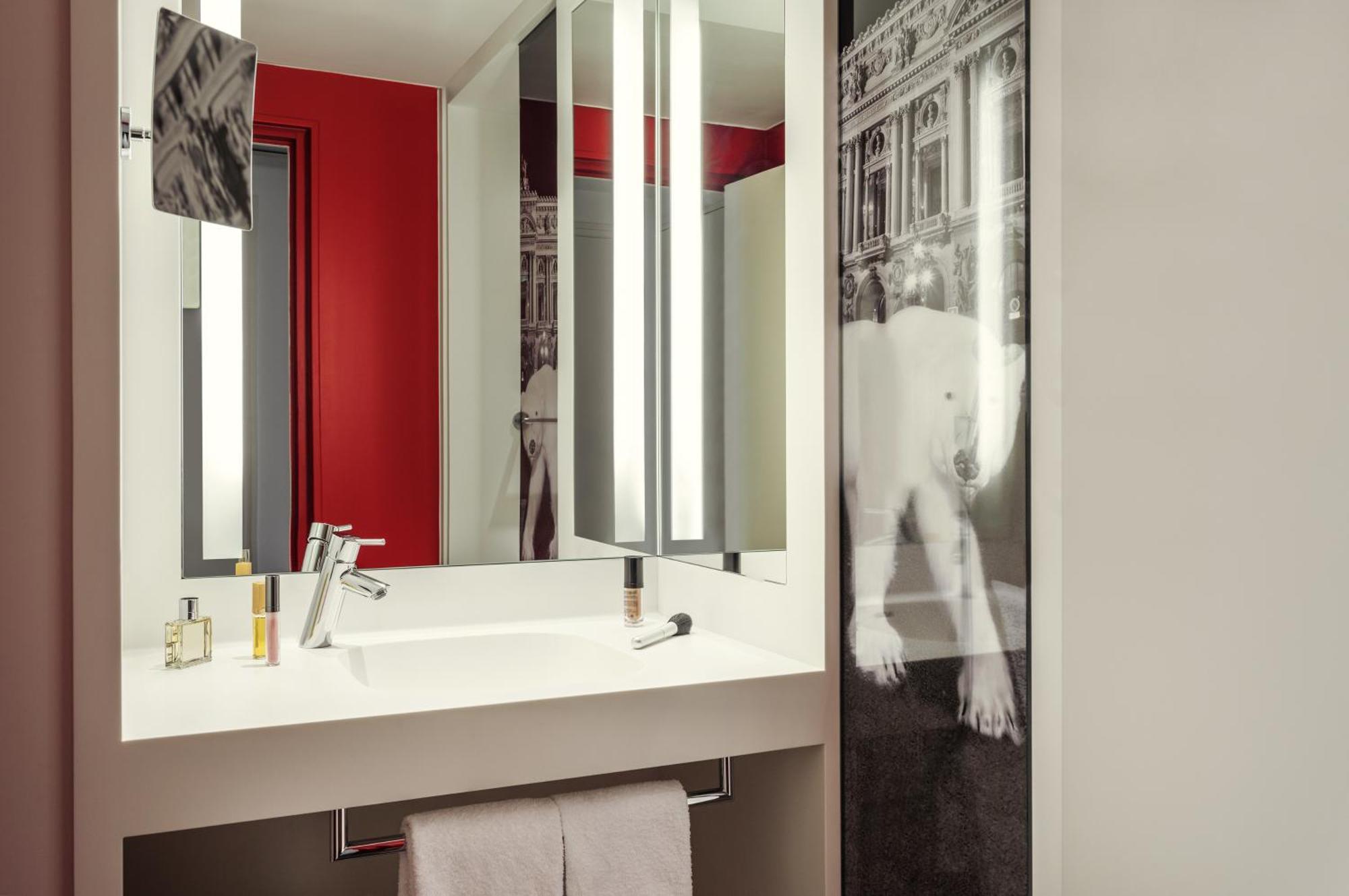 Mercure Opera Louvre Hotel 4*